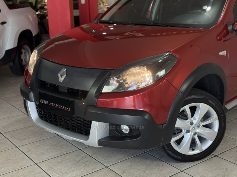 SANDERO 1.6 STEPWAY 8V FLEX 4P MANUAL - 2014 - GUAPORé