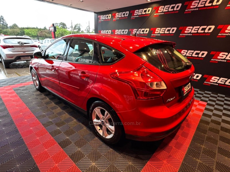 FOCUS 1.6 8V FLEX 4P MANUAL - 2015 - PASSO FUNDO