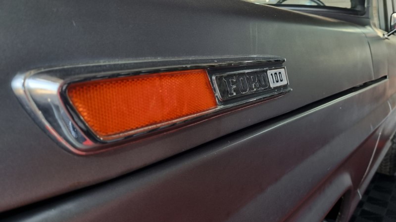 F-100  - 1979 - TEUTôNIA