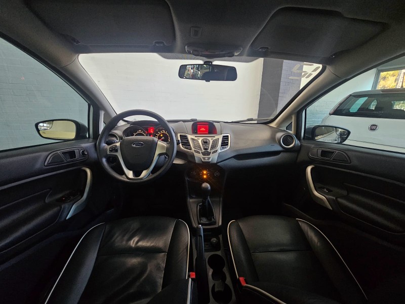 FIESTA 1.6 SE HATCH 16V FLEX 4P MANUAL - 2012 - CAXIAS DO SUL