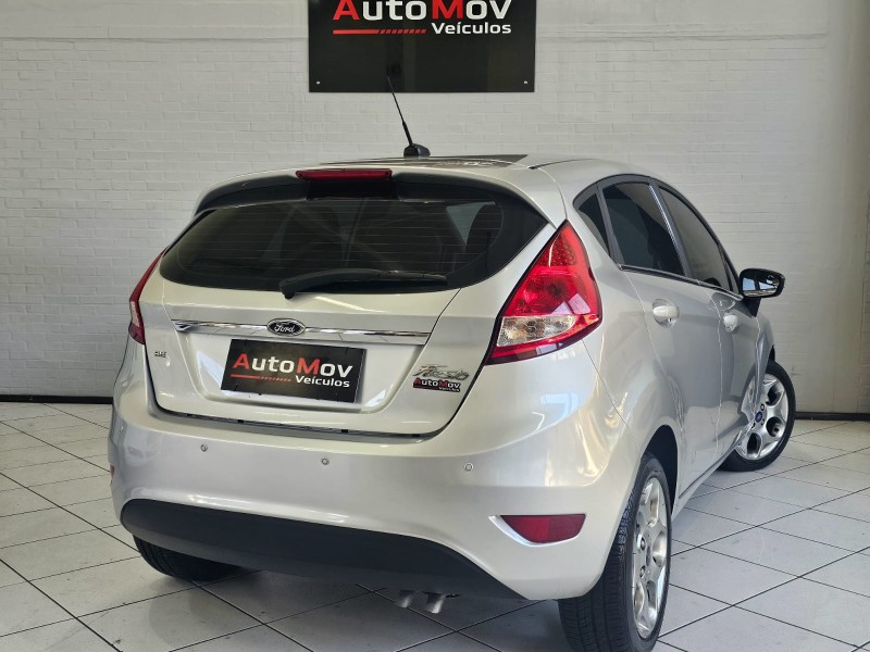 FIESTA 1.6 SE HATCH 16V FLEX 4P MANUAL - 2012 - CAXIAS DO SUL