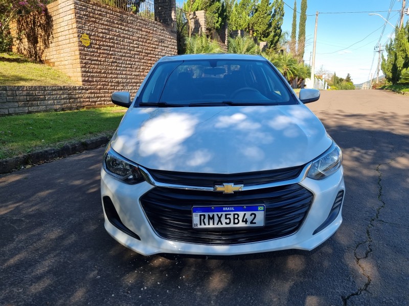 ONIX 1.0 LT 12V TURBO FLEX 4P AUTOMÁTICO