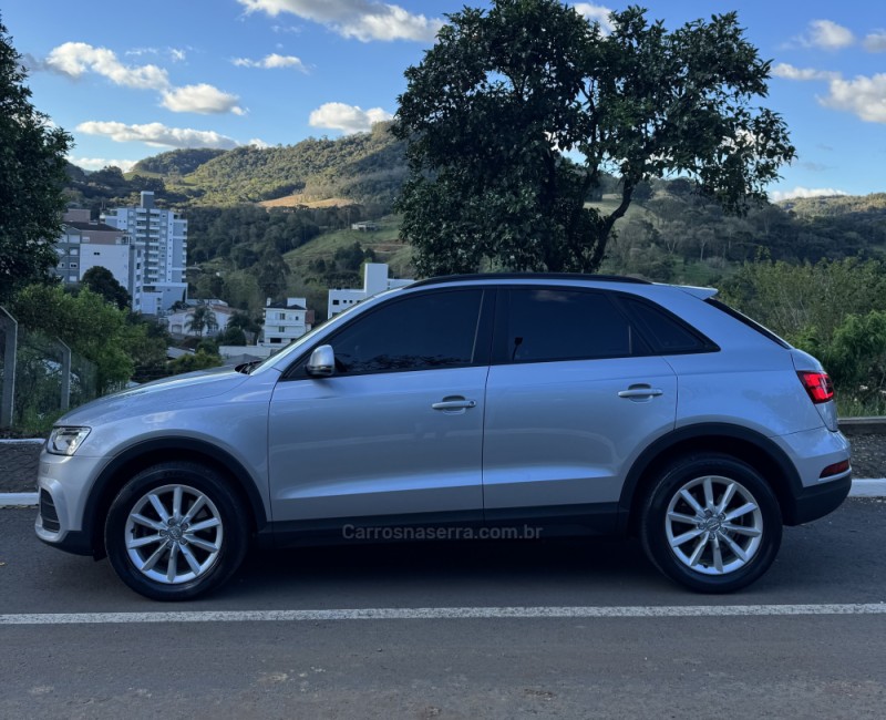 Q3 1.4 TFSI S TRONIC 16V GASOLINA 4P AUTOMATICO - 2017 - NOVA ARAçá