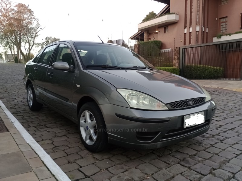 FOCUS 1.6 GLX 16V FLEX 4P MANUAL - 2007 - BENTO GONçALVES