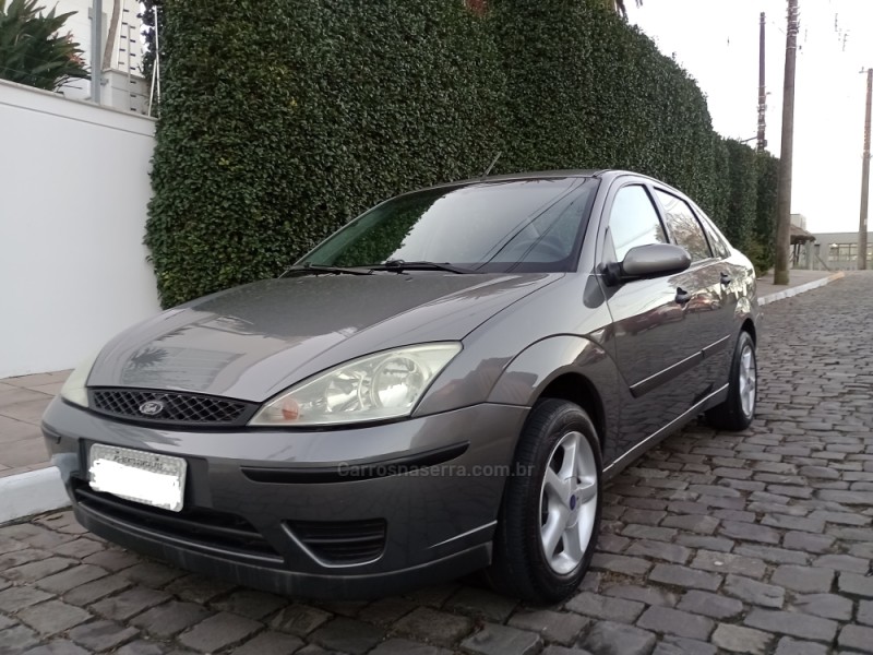 FOCUS 1.6 GLX 16V FLEX 4P MANUAL - 2007 - BENTO GONçALVES