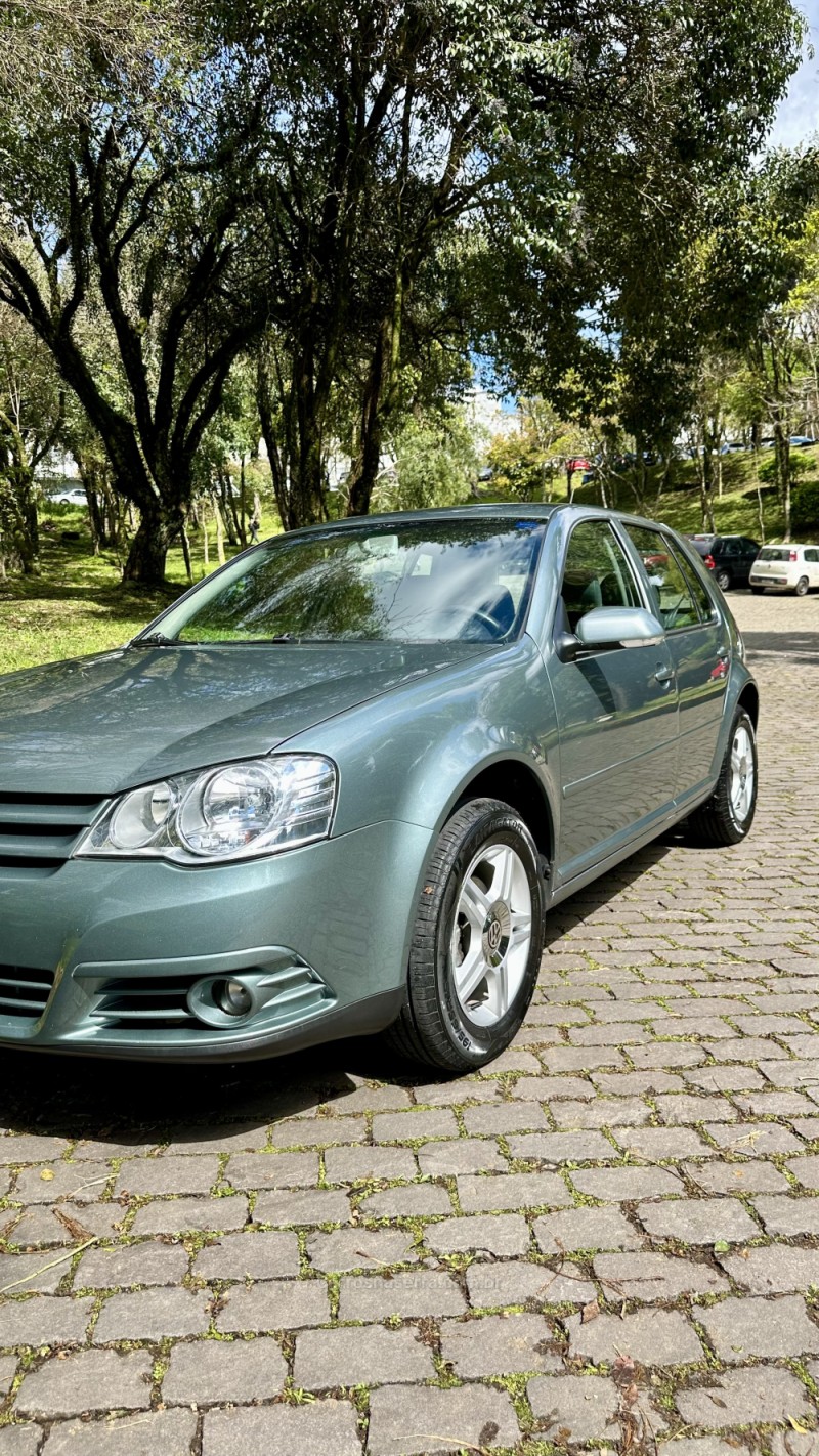 GOLF 1.6 MI 8V FLEX 4P MANUAL - 2009 - CAXIAS DO SUL