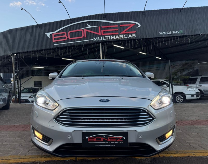 FOCUS 2.0 TITANIUM PLUS 16V FLEX 4P AUTOMÁTICO - 2016 - TAPEJARA