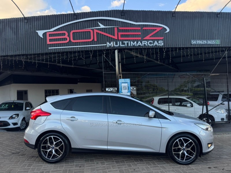FOCUS 2.0 TITANIUM PLUS 16V FLEX 4P AUTOMÁTICO - 2016 - TAPEJARA