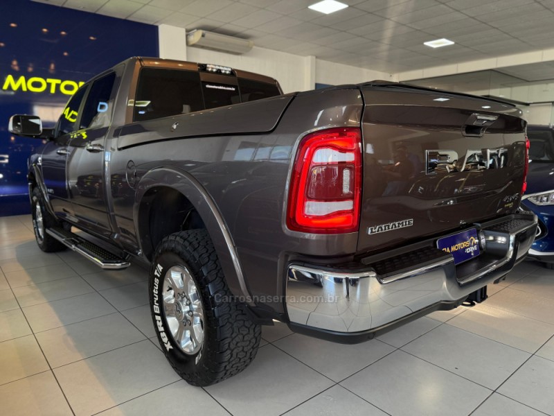 2500 LARAMIE 6.7 CD 4X4 TDI DIESEL 4P AUTOMÁTICA - 2019 - SãO LEOPOLDO