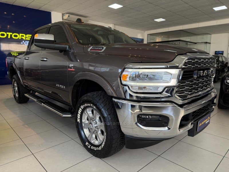 2500 LARAMIE 6.7 CD 4X4 TDI DIESEL 4P AUTOMÁTICA - 2019 - SãO LEOPOLDO