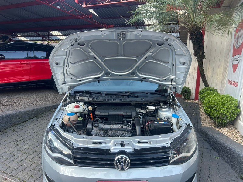 GOL 1.0 12V MPI TOTALFLEX COMFORTLINE 4P MANUAL - 2015 - TRêS COROAS