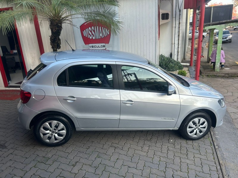 GOL 1.0 12V MPI TOTALFLEX COMFORTLINE 4P MANUAL - 2015 - TRêS COROAS