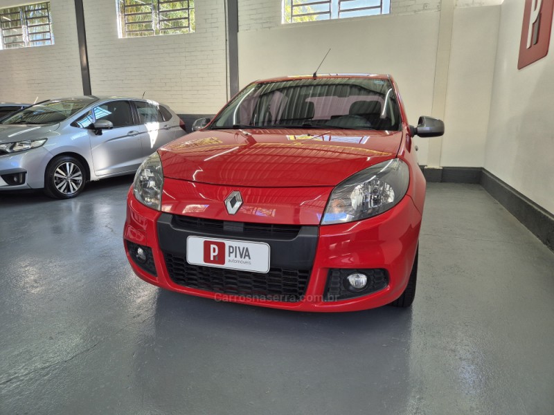 SANDERO 1.0 TECH RUN 16V FLEX 4P MANUAL - 2014 - GARIBALDI