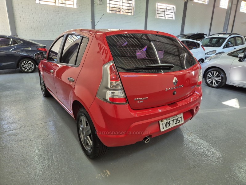SANDERO 1.0 TECH RUN 16V FLEX 4P MANUAL - 2014 - GARIBALDI