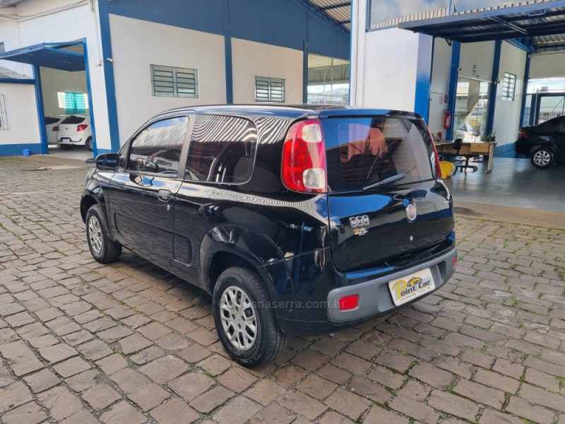 UNO 1.0 EVO VIVACE 8V FLEX 2P MANUAL - 2012 - VACARIA