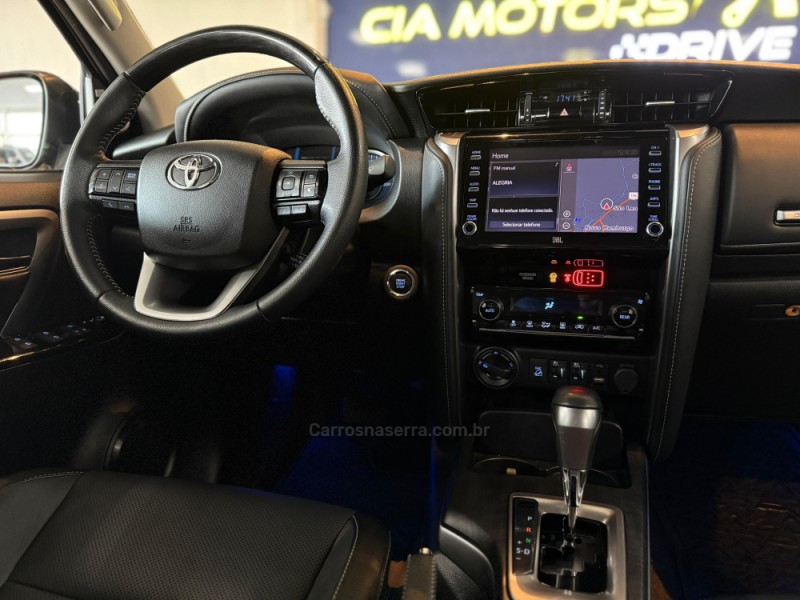 HILUX SW4 2.8 SRX 4X4 7 LUGARES 16V TURBO INTERCOOLER DIESEL 4P AUTOMÁTICO - 2021 - SãO LEOPOLDO
