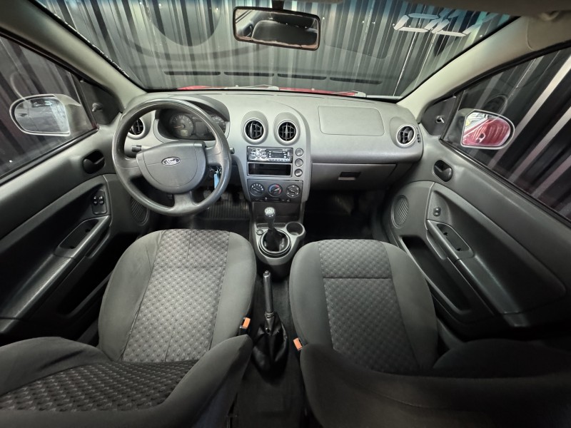 FIESTA 1.0 MPI PERSONNALITÉ 8V FLEX 4P MANUAL - 2006 - CAXIAS DO SUL