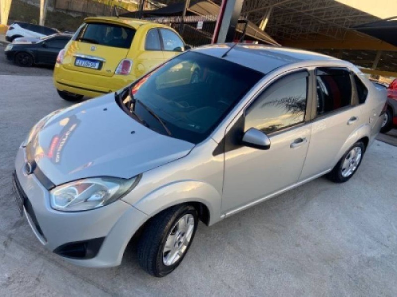 FIESTA 1.6 MPI CLASS SEDAN 8V FLEX 4P MANUAL - 2013 - CAXIAS DO SUL