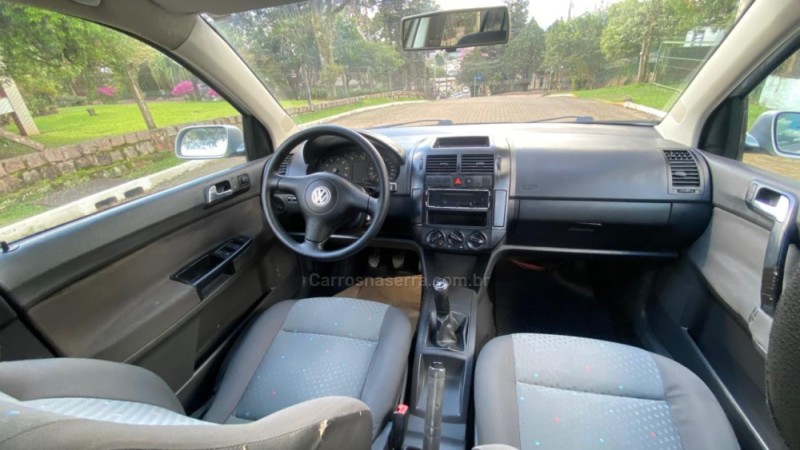 POLO 1.6 MI 8V GASOLINA 4P MANUAL - 2006 - IVOTI