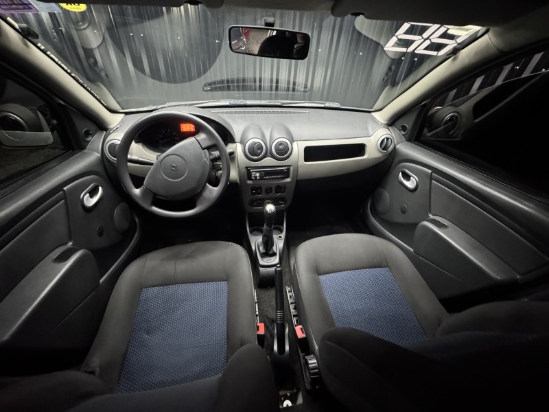 SANDERO 1.0 AUTHENTIQUE 8V FLEX 4P MANUAL - 2011 - CAXIAS DO SUL