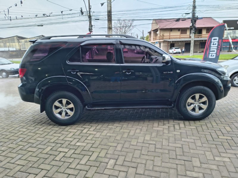 HILUX SW4 3.0 SRV 4X4 7 LUGARES 16V TURBO INTERCOOLER DIESEL 4P AUTOMÁTICO - 2006 - NOVO HAMBURGO