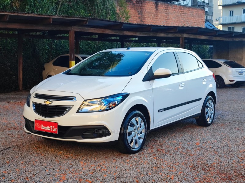 ONIX 1.4 MPFI LT 8V FLEX 4P MANUAL - 2013 - FARROUPILHA