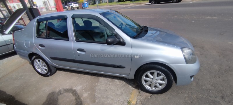 CLIO 1.6 EXPRESSION 16V FLEX 4P MANUAL - 2007 - FARROUPILHA
