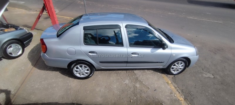 CLIO 1.6 EXPRESSION 16V FLEX 4P MANUAL - 2007 - FARROUPILHA