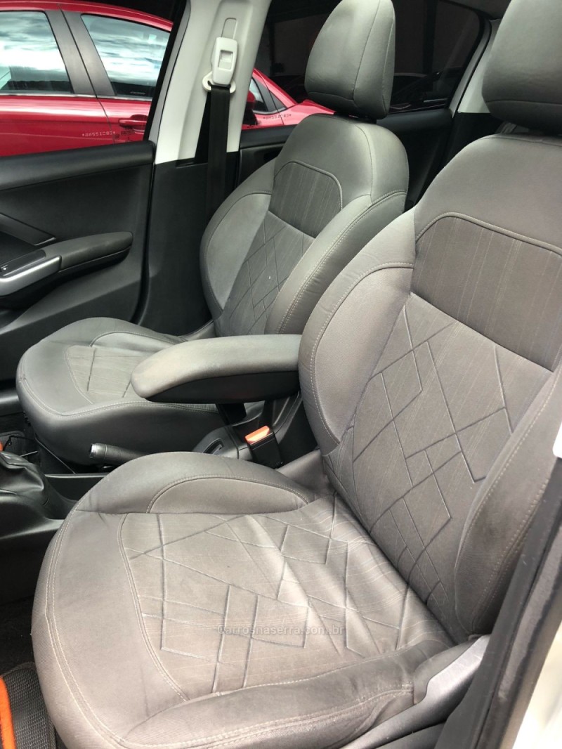 208 1.6 GRIFFE 16V FLEX 4P MANUAL - 2014 - NOVO HAMBURGO