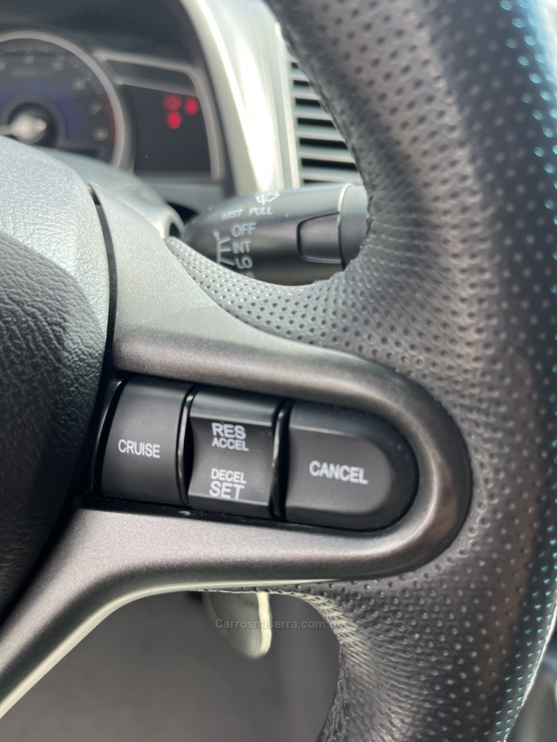 CIVIC 1.8 LXS 16V FLEX 4P MANUAL - 2010 - CAXIAS DO SUL