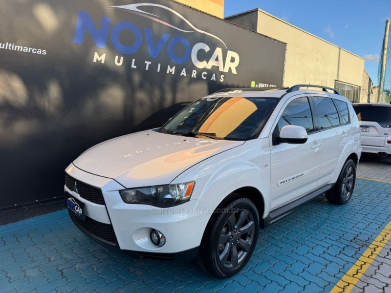 OUTLANDER 3.0 GT 4X4 V6 24V GASOLINA 4P AUTOMÁTICO