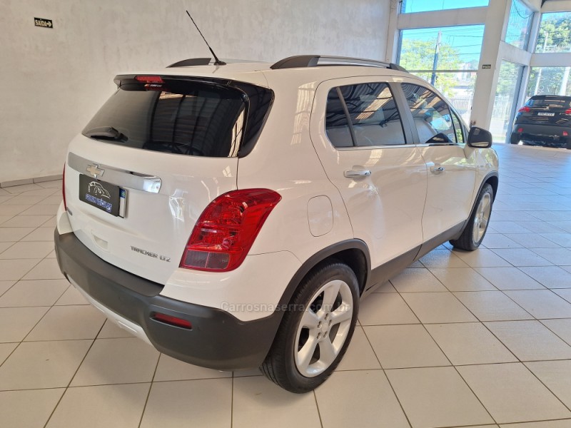 TRACKER 1.8 MPFI LTZ 4X2 16V FLEX 4P AUTOMÁTICO - 2015 - NOVO HAMBURGO