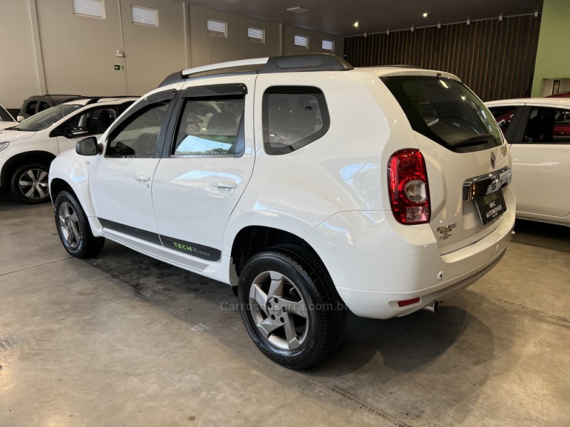DUSTER 2.0 DYNAMIQUE 4X2 16V FLEX 4P MANUAL - 2014 - CAXIAS DO SUL