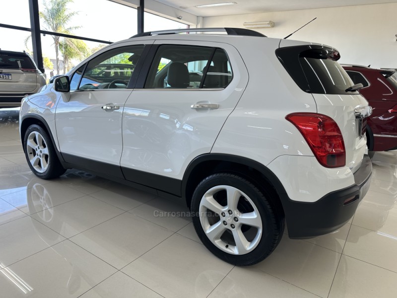 TRACKER 1.8 MPFI LTZ 4X2 16V FLEX 4P AUTOMÁTICO - 2015 - CHARQUEADAS