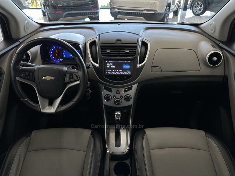 TRACKER 1.8 MPFI LTZ 4X2 16V FLEX 4P AUTOMÁTICO - 2015 - CHARQUEADAS