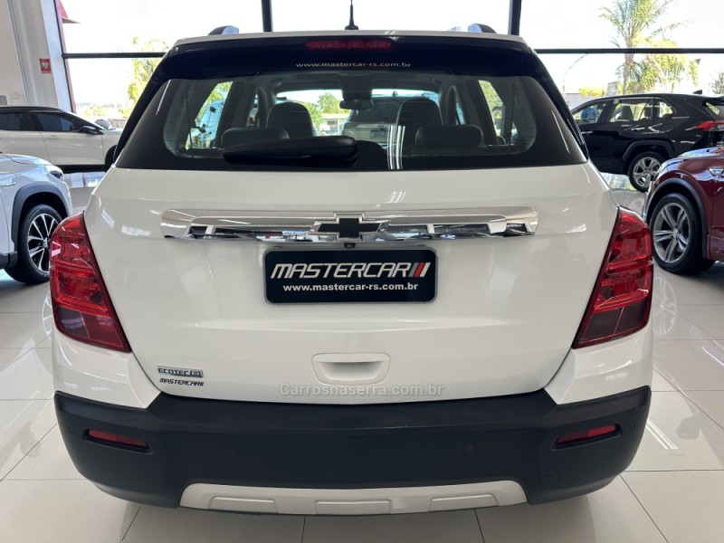 TRACKER 1.8 MPFI LTZ 4X2 16V FLEX 4P AUTOMÁTICO - 2015 - CHARQUEADAS