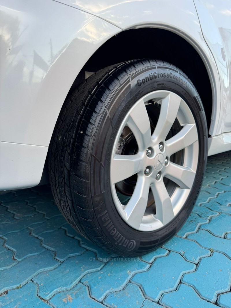 OUTLANDER 3.0 GT4 4X4 V6 24V GASOLINA 4P AUTOMÁTICO - 2013 - ESTâNCIA VELHA