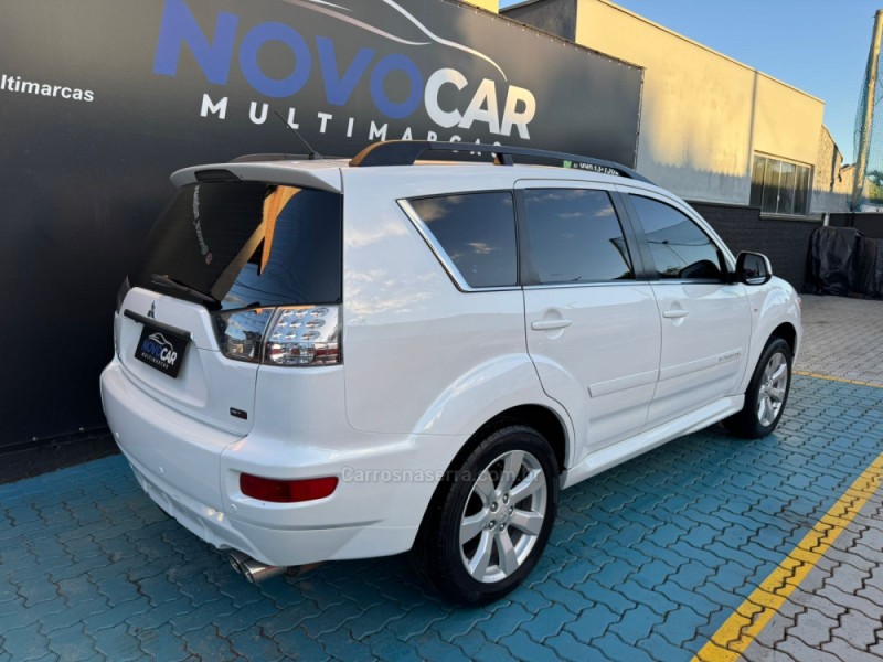 OUTLANDER 3.0 GT4 4X4 V6 24V GASOLINA 4P AUTOMÁTICO - 2013 - ESTâNCIA VELHA