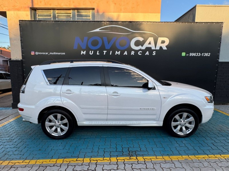 OUTLANDER 3.0 GT4 4X4 V6 24V GASOLINA 4P AUTOMÁTICO - 2013 - ESTâNCIA VELHA