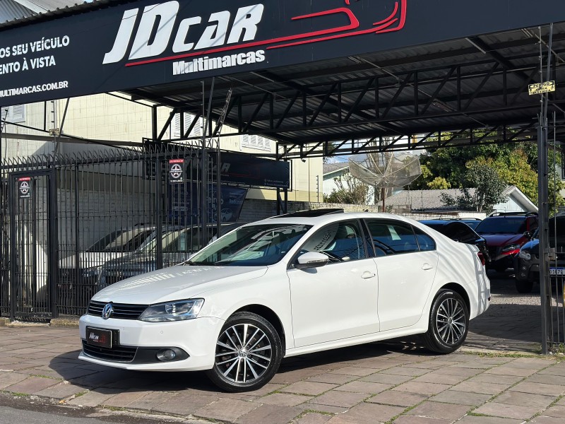jetta 2.0 tsi dsg highline 200cv gasolina 4p automatico 2012 caxias do sul