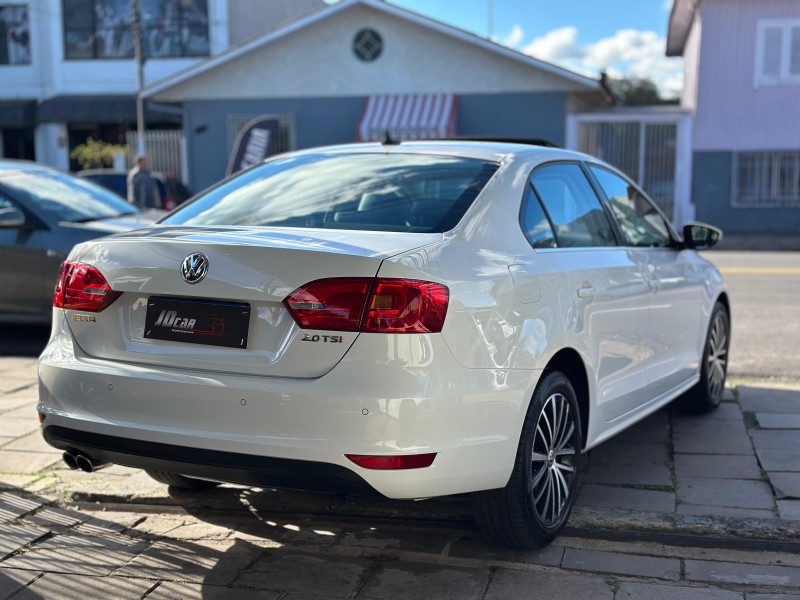 JETTA 2.0 TSI DSG HIGHLINE 200CV GASOLINA 4P AUTOMÁTICO - 2012 - CAXIAS DO SUL