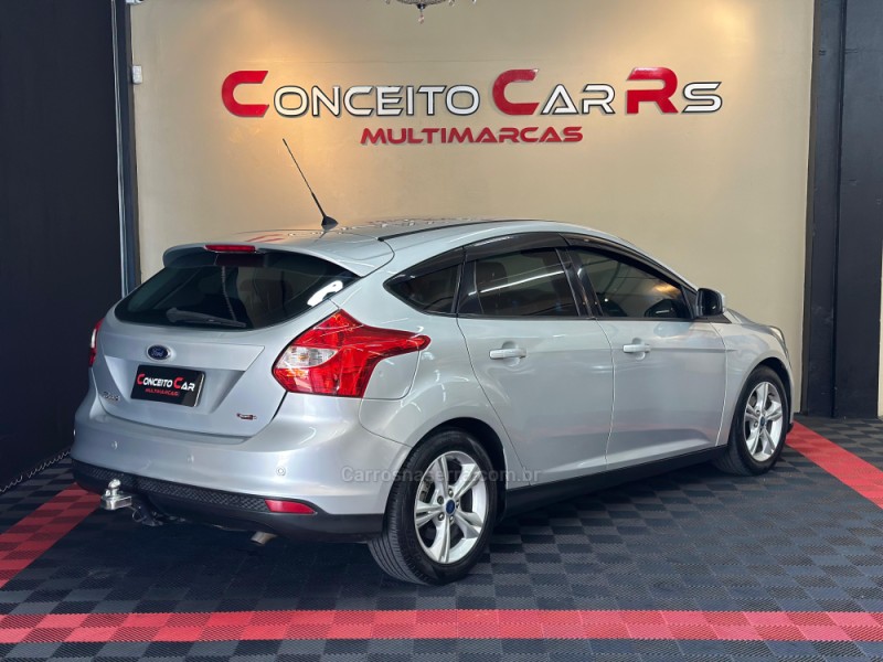 FOCUS 1.6 SE HATCH 16V FLEX 4P AUTOMÁTICO - 2015 - NOVO HAMBURGO