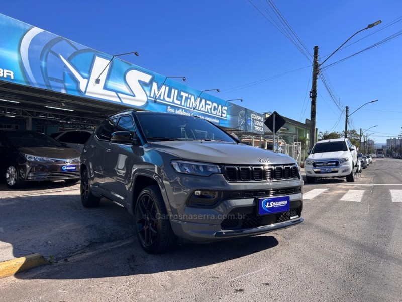 COMPASS 2.0 HURRICANE BLACKHAWK 4X4 TURBO GASOLINA 4P AUTOMÁTICO - 2025 - VENâNCIO AIRES