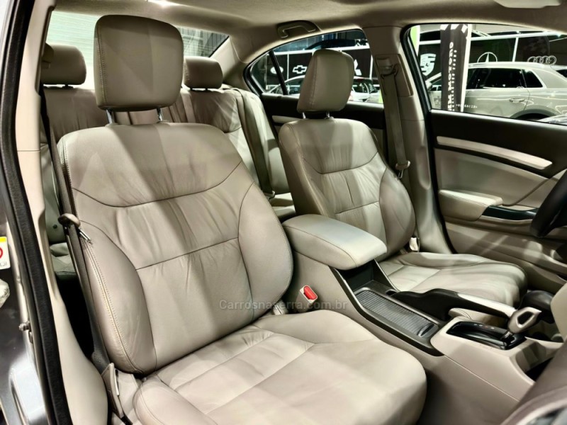 CIVIC 2.0 EXR 16V FLEX 4P AUTOMÁTICO - 2014 - CAXIAS DO SUL