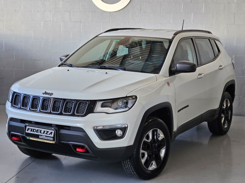 COMPASS 2.0 16V DIESEL TRAILHAWK 4X4 AUTOMÁTICO - 2017 - FARROUPILHA