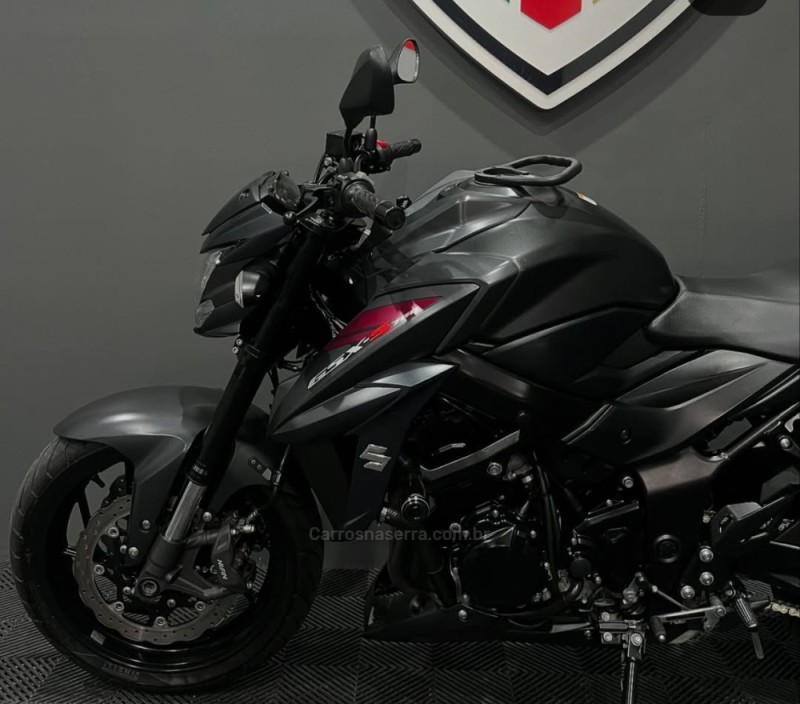 GSXS 750 AZ - 2018 - NOVO HAMBURGO