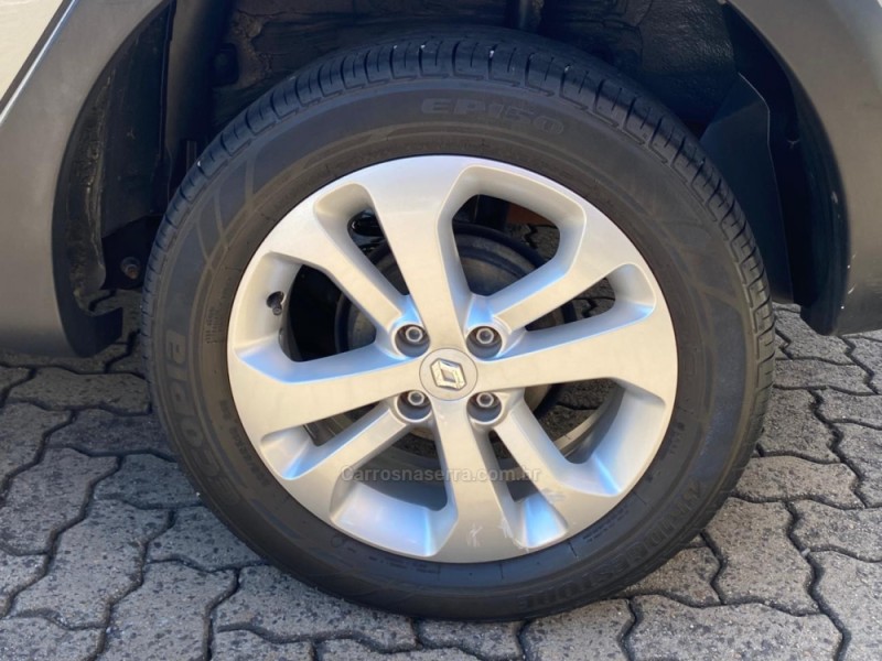 SANDERO 1.6 STEPWAY 16V FLEX 4P MANUAL - 2017 - BENTO GONçALVES