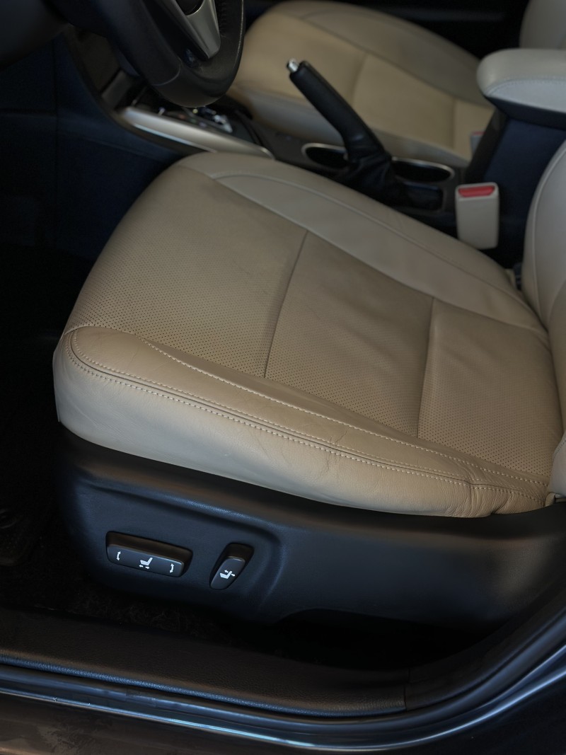 COROLLA 2.0 ALTIS 16V FLEX 4P AUTOMÁTICO - 2016 - CAXIAS DO SUL