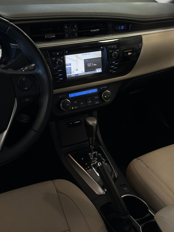 COROLLA 2.0 ALTIS 16V FLEX 4P AUTOMÁTICO - 2016 - CAXIAS DO SUL