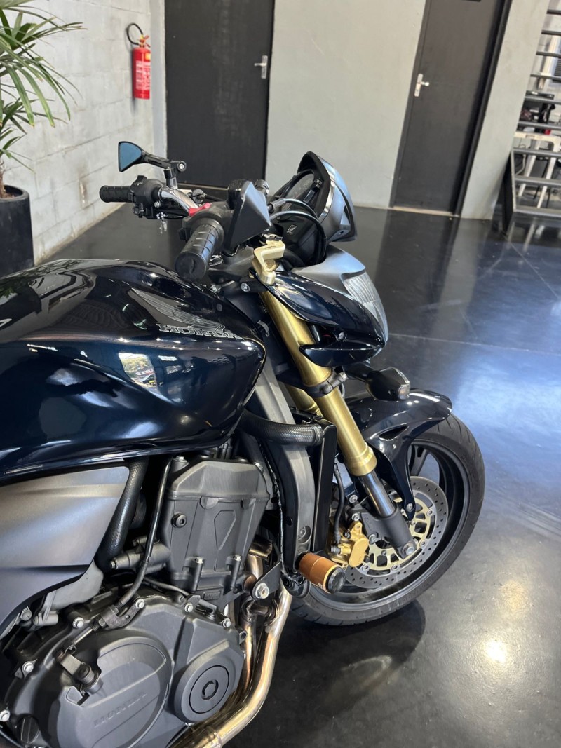 CB 600F HORNET - 2011 - ESTâNCIA VELHA